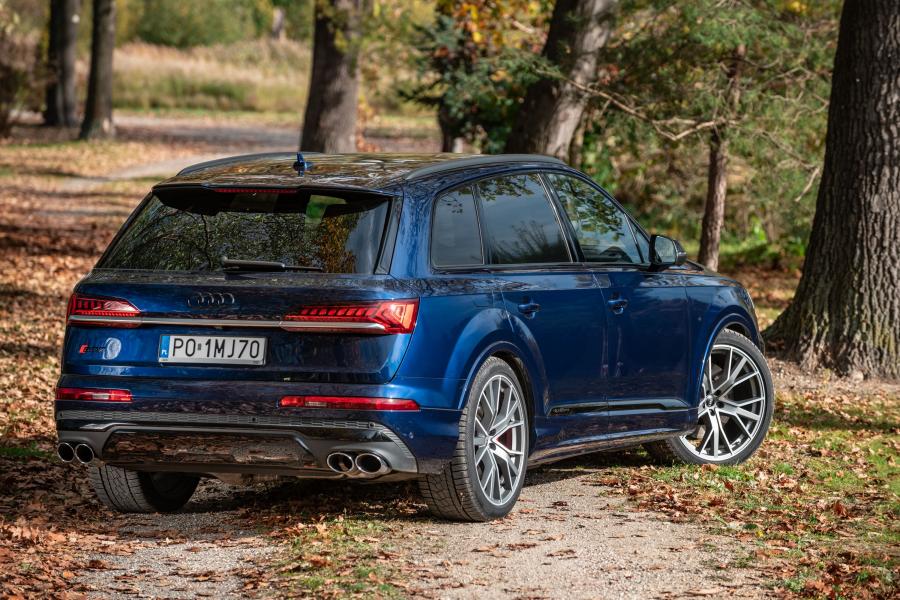  Audi SQ7 TDI (4M) 2019 года  (WW) (фото 29 из 40)